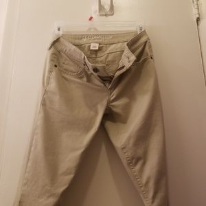 Kahki pants